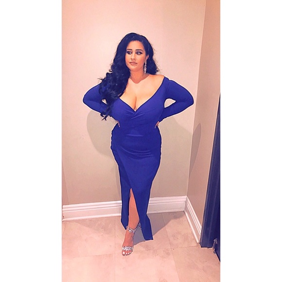 Windsor Dresses & Skirts - Windsor Off the Shoulder Blue Evening Dress